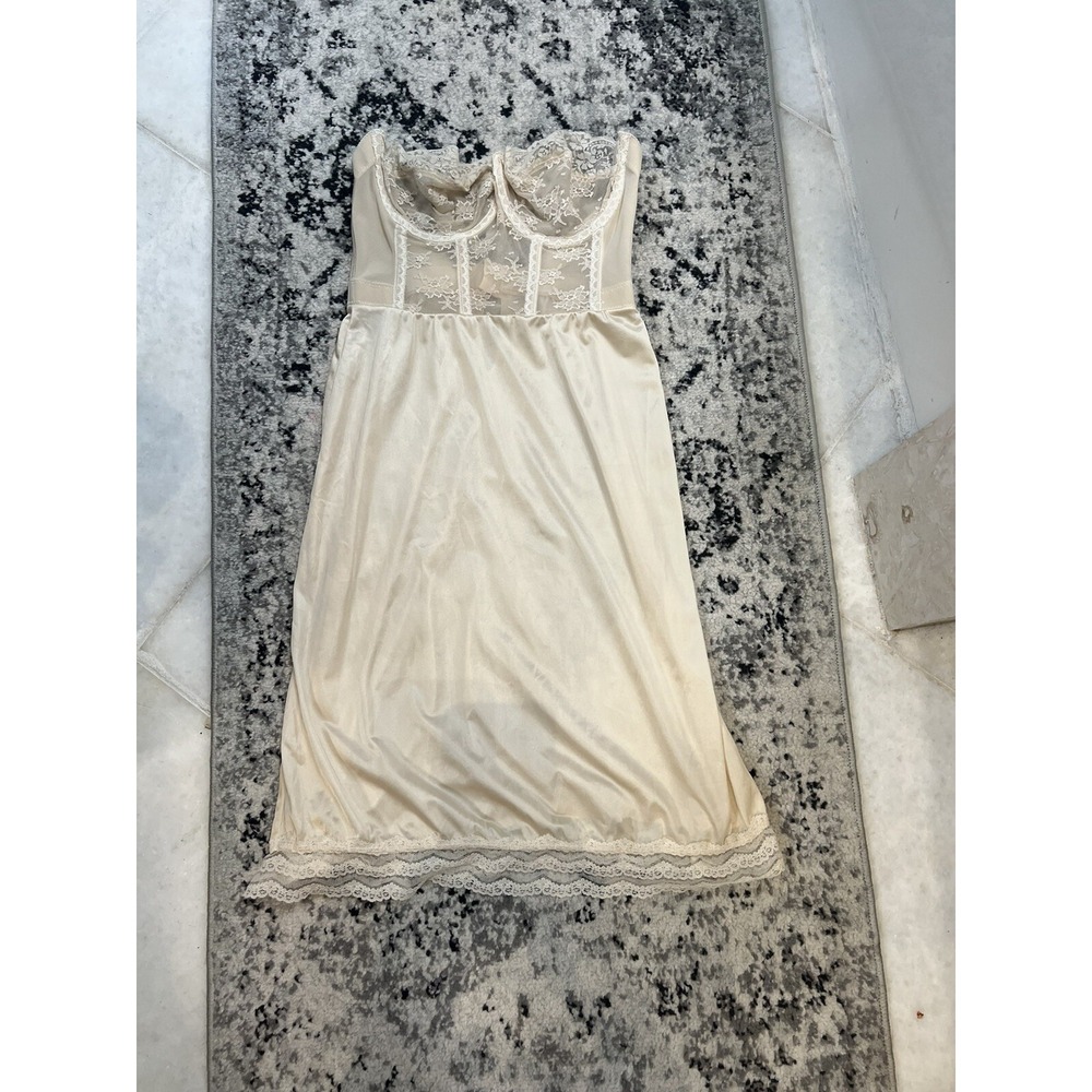 Strouse Adler Backtalk Vintage Lace Bustier Bra Dress Slip Nude 34D
